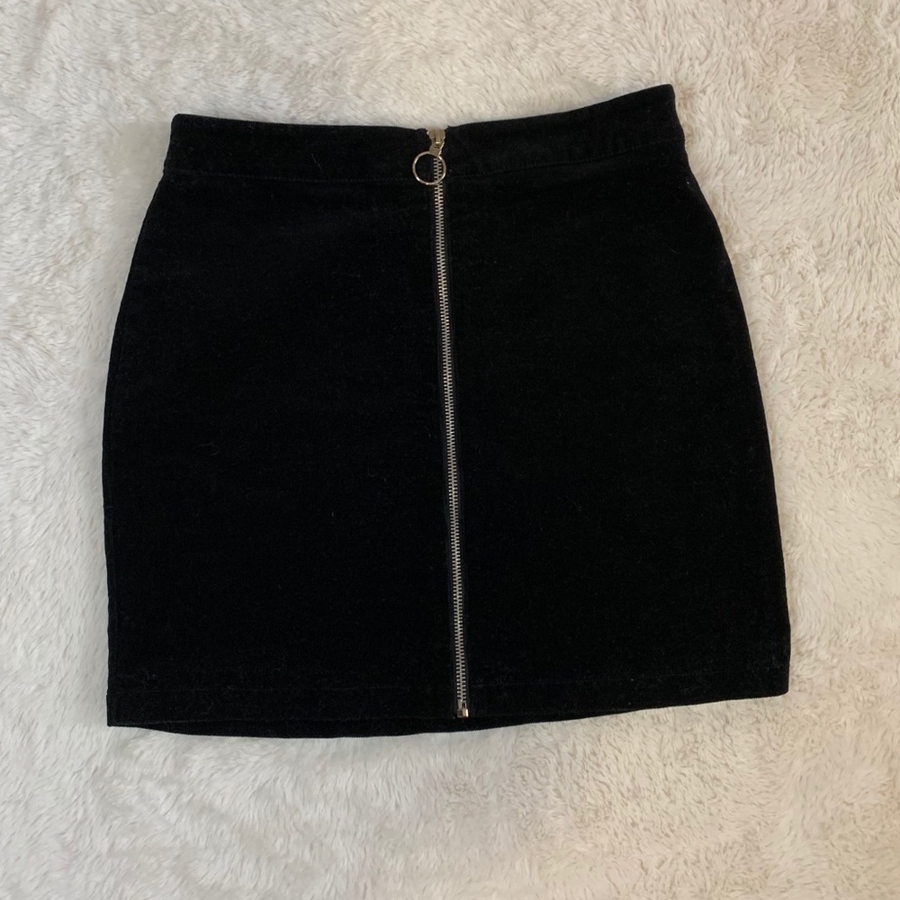 Black Skirt